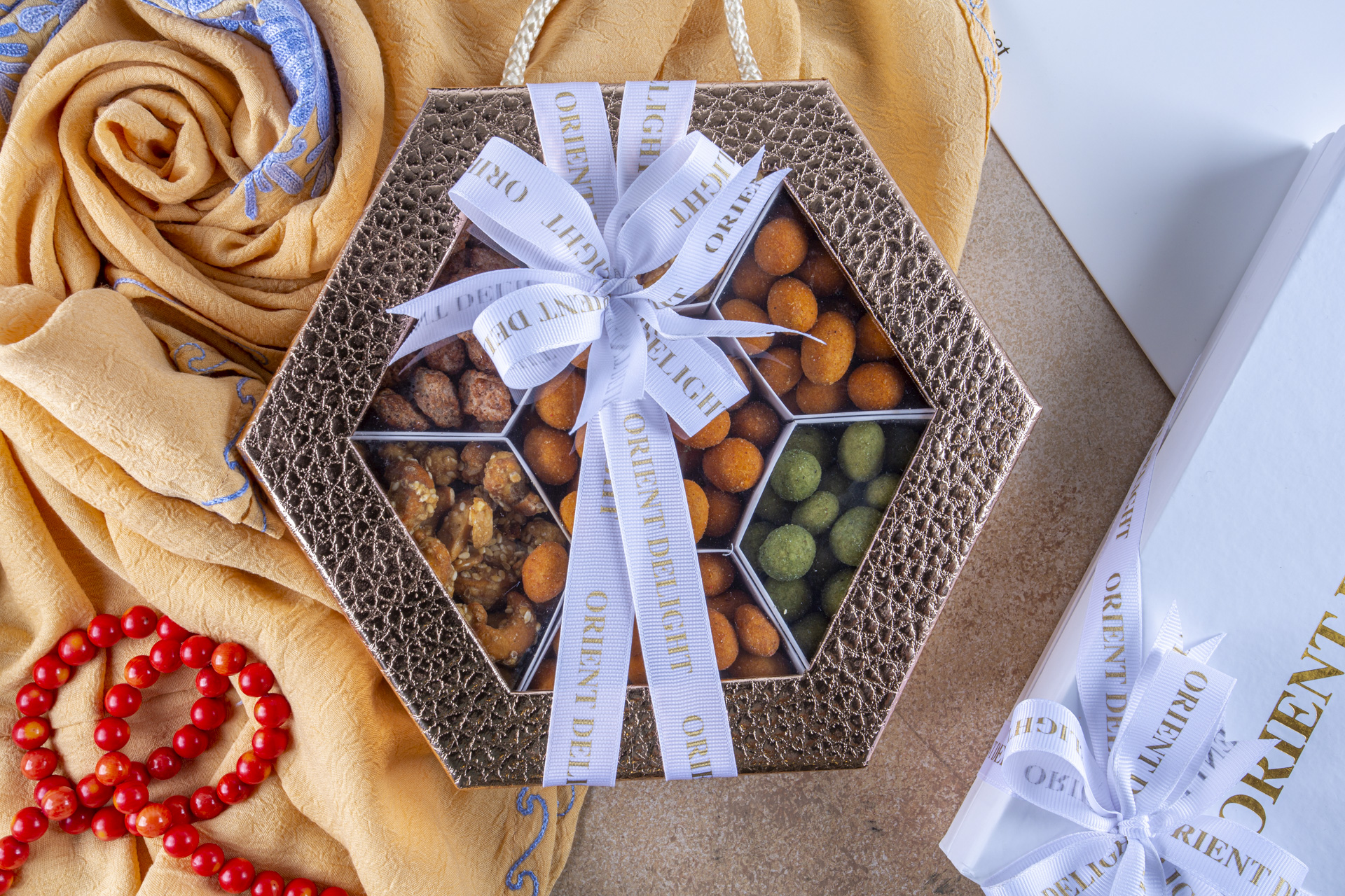 Mixed Nut Gift Petite
